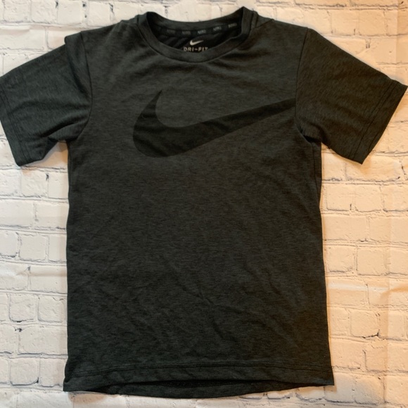 Youth sport bundle (2 tees / 2 base layer pants) S - Picture 3 of 7